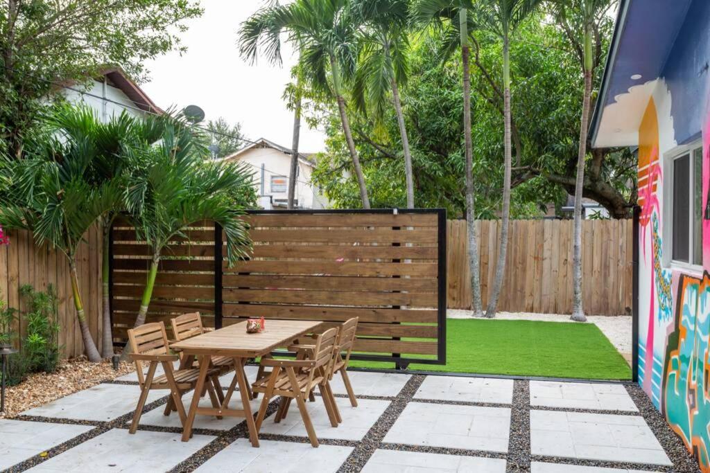 Вілла Casa Madeira @ The Heart Of Miami Design District Екстер'єр фото